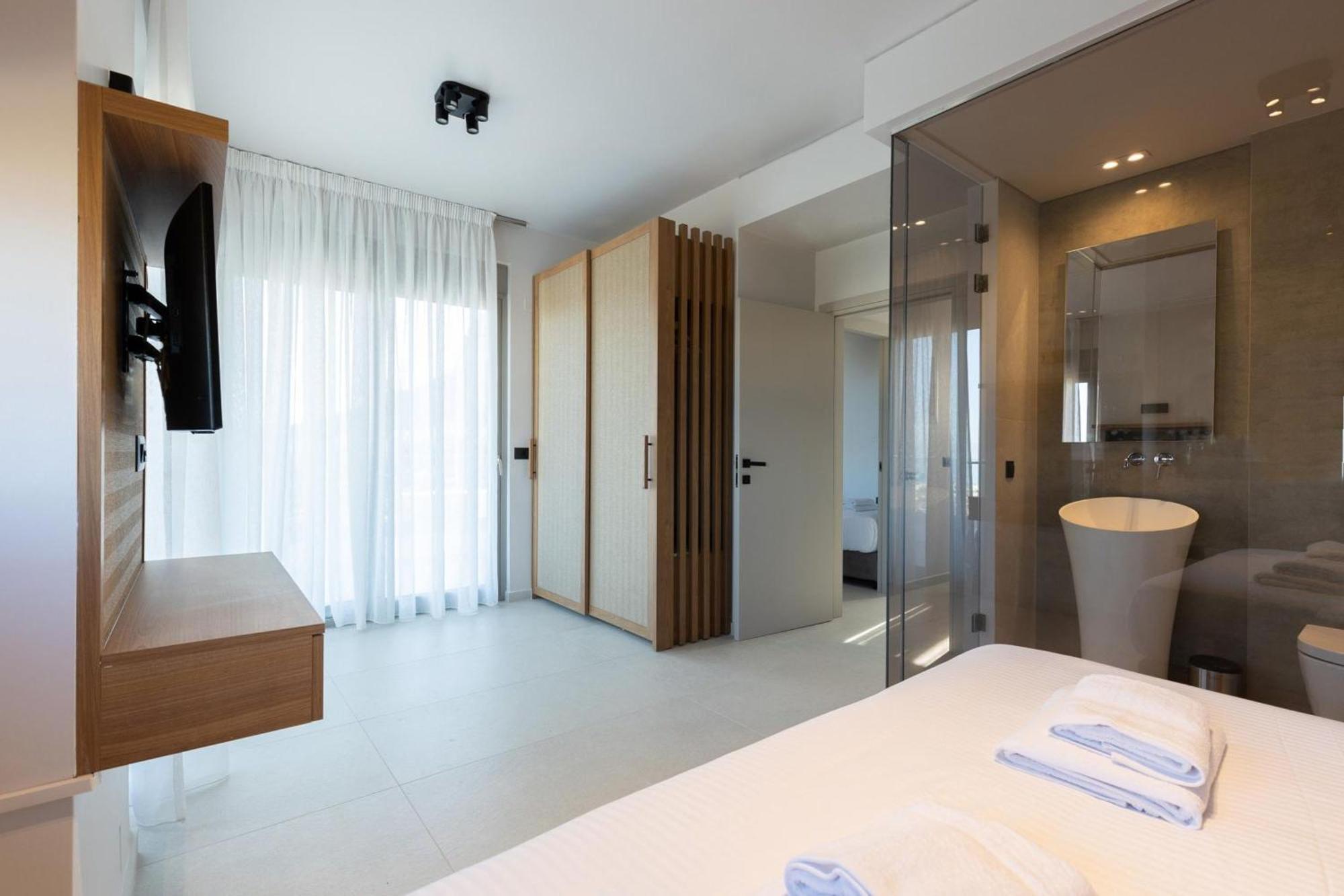 Luxury Villa U Kokkini Hani Esterno foto
